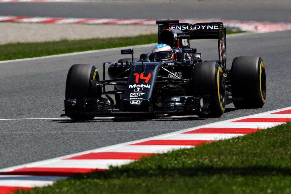 Fernando Alonso bebizonyította, hogy az oroszországi 6. helyezés nem kicsúszott eredmény volt a McLarentől