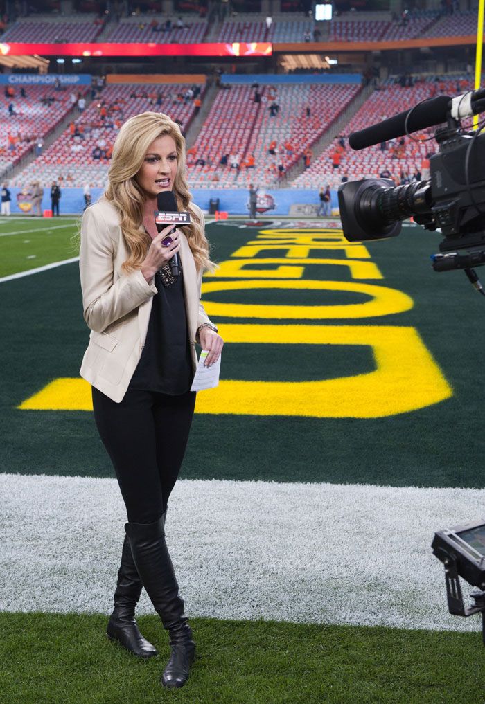 A józan Erin Andrews (Fotó: zimbo.com)