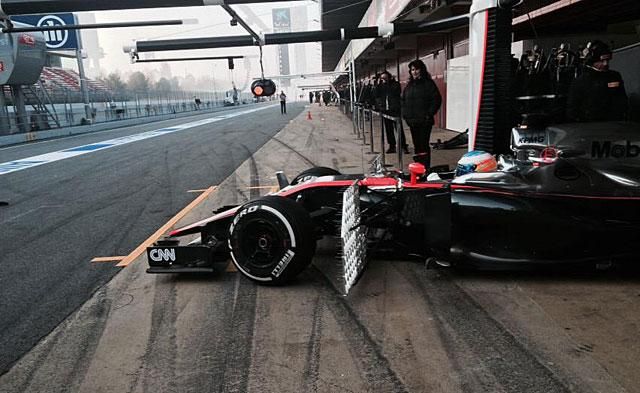 Alonso McLarenjén hatalmas műszer méri a levegő áramlását