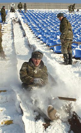 „Naptárváltás”  volt Oroszországban, de azért a hó az úr 
(Fotó: Action Images)