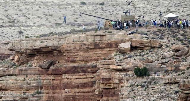 Nik Wallenda, amerikai kötéltáncos biztosítás nélkül a Grand Canyon fölött (Fotók: Reuters)