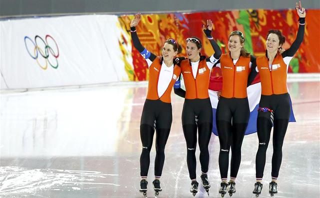 Ha gyorskorcsolya, akkor holland győzelem: a női váltó is ünnepelhetett