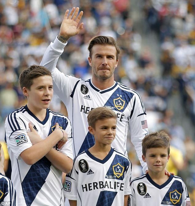 A négy Beckham: David, Brooklyn, Romeo és Cruz (Forrás: dailymail.co.uk)
