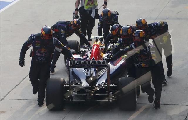 Daniel Ricciardo rémes pillanatainak egyike (Fotó: Action Images)