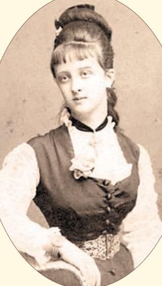 Háczky Laura 1880-ban