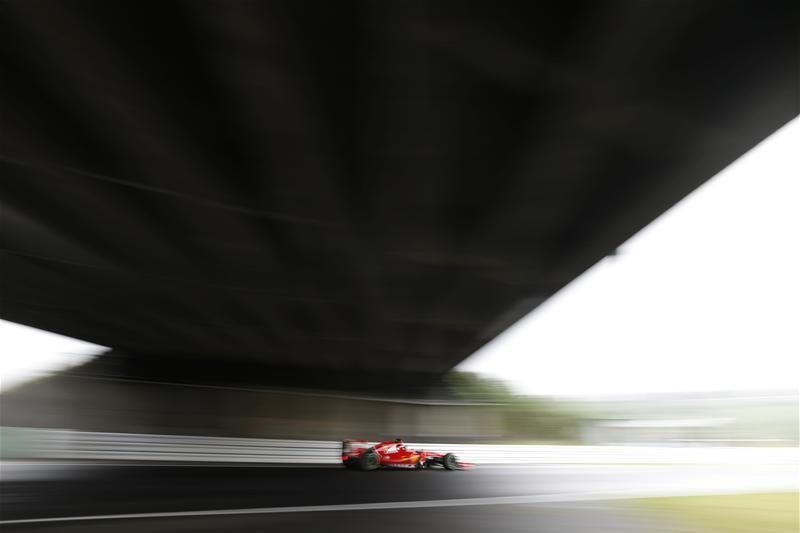 Veszélyes lesz-e a Ferrari a Mercedesre Szuzukában? (Fotó: Action Images)