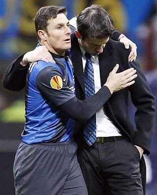A következő napokban, hetekben Javier Zanettire (balra) ráfér
majd a vigasztalás (Fotó: Action Images – archív)