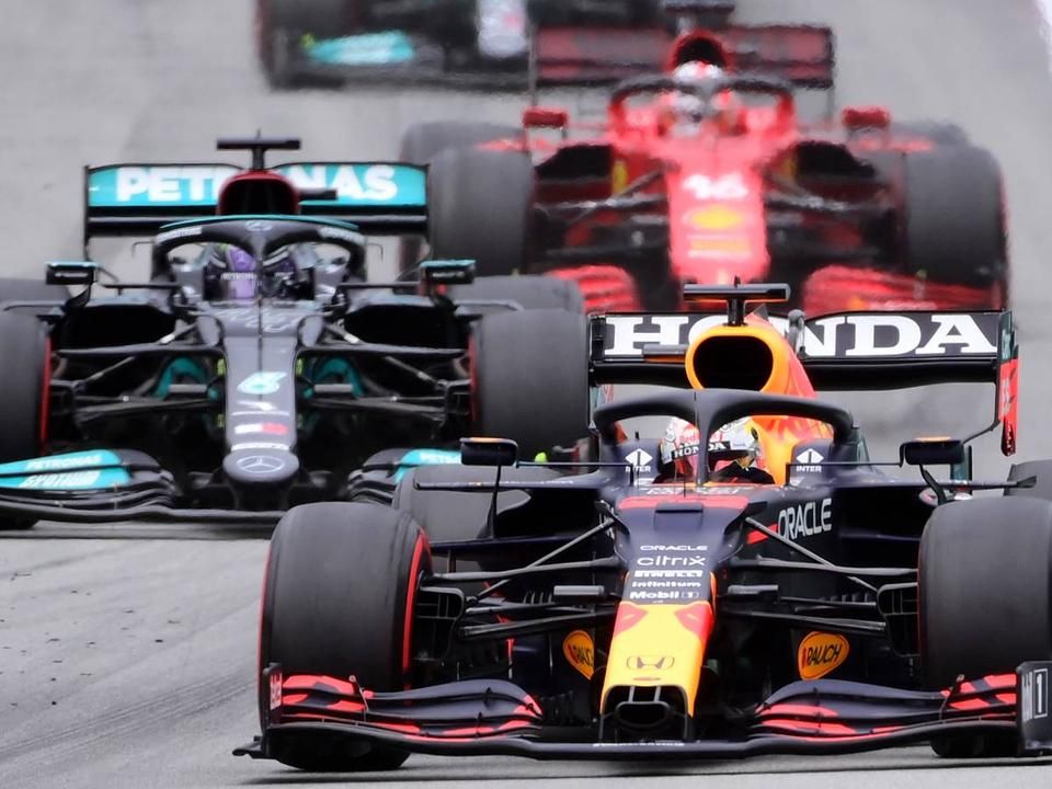 Leclerc Spanyolországban már igazán közel tudott férkőzni a Red Bullhoz és a Mercedeshez (Fotó: AFP)