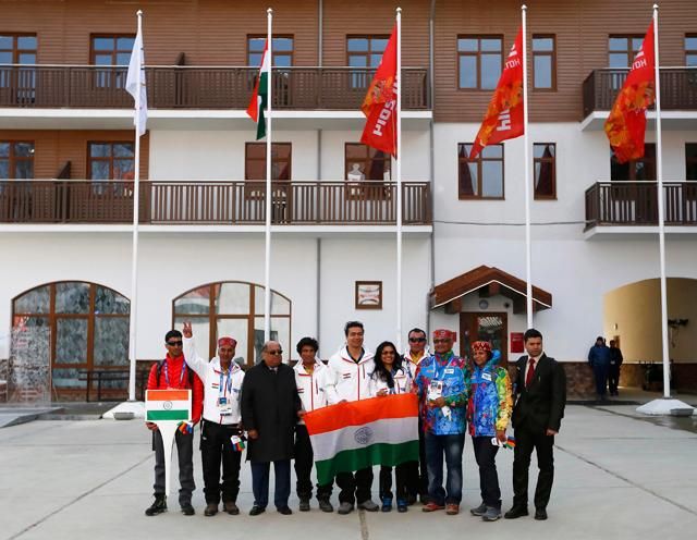 Ma végre a NOB által visszafogadott indiaiak zászlóját is felvonták (Fotó: Reuters)