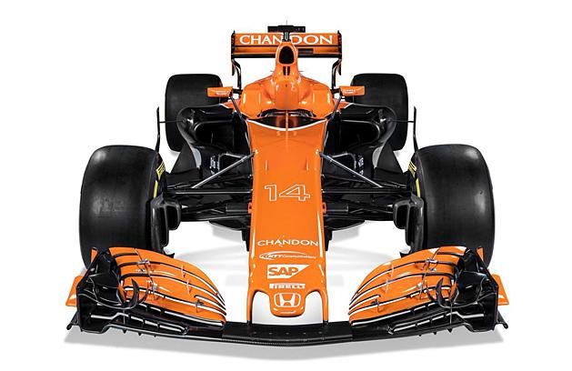 A McLaren új autója narancssárga és fekete