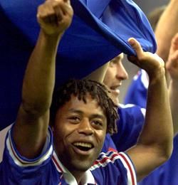 Diomede egyedi haja miatt is emlékezetes 
a '98-as vb-ről, de vb-győzteshez 
képest a pályafutása kevés nyomot hagyott