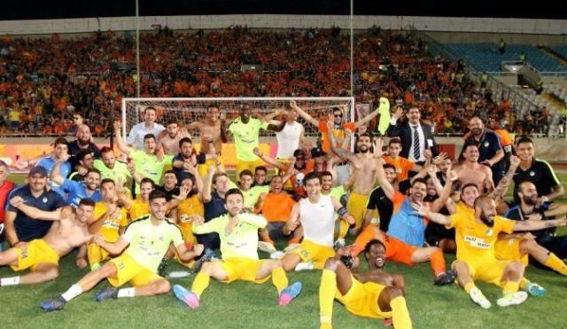 Így örültek az APOEL játékosai a bajnoki címnek