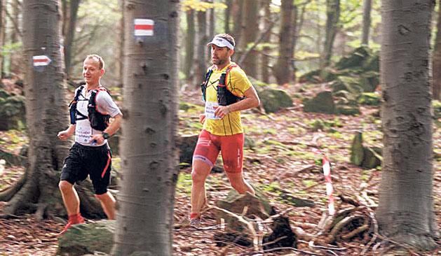 Edző és tanítvány közös futása:  a csapatban vb-negyedik  Rudolf Tamás (balra) fantasztikus teljesítményekre képes (Fotó: Lőrincz Olivér gyűjteménye)