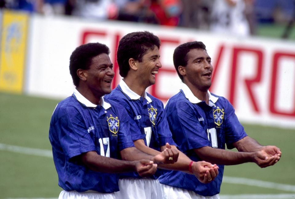 A Mazinho, Bebeto, Romário hármas ünnepli Bebeto gólját a hollandok ellen az 1994-es vb-n. Két nappal korábban született meg Bebeto fia, a később szintén labdarúgóvá váló Mattheus Oliveira