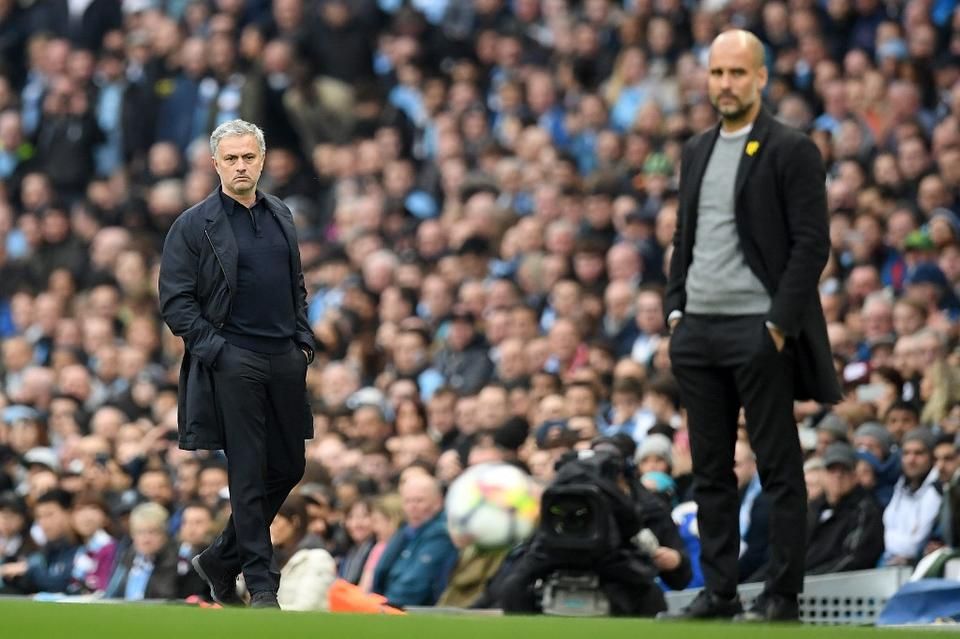 A két nagy rivális, José Mourinho és Pep Guardiola újra egymásra akadt... (Fotó: AFP)