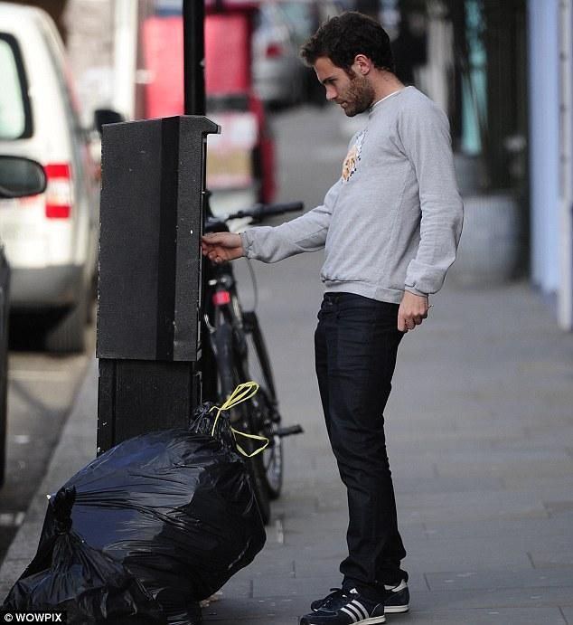 Mata használta a parkolóórát (forrás: Daily Mail)