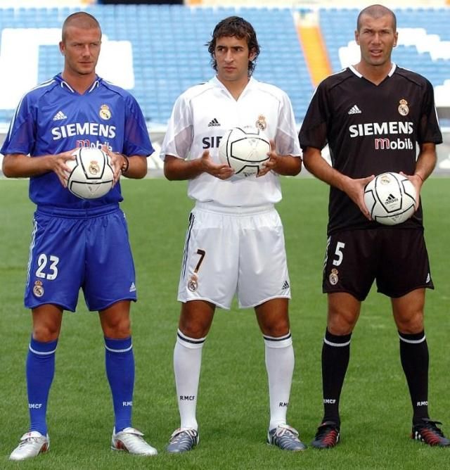 Beckham, Raúl és Zidane 2004-ben – még sokkal kisebb volt a terpesz  (Fotó: AFP)