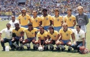 1986: Sócrates, Elzo, J. César, Edinho, Branco, Carlos;Josimar, Muller, Júnior, Careca, Alemao.