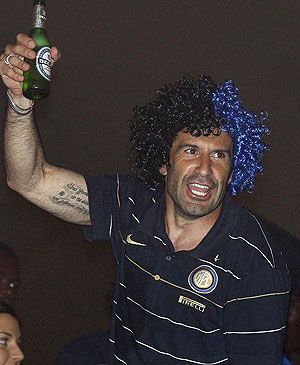 Luis Figo Aranylabdát nyert (fotó: Action Images)