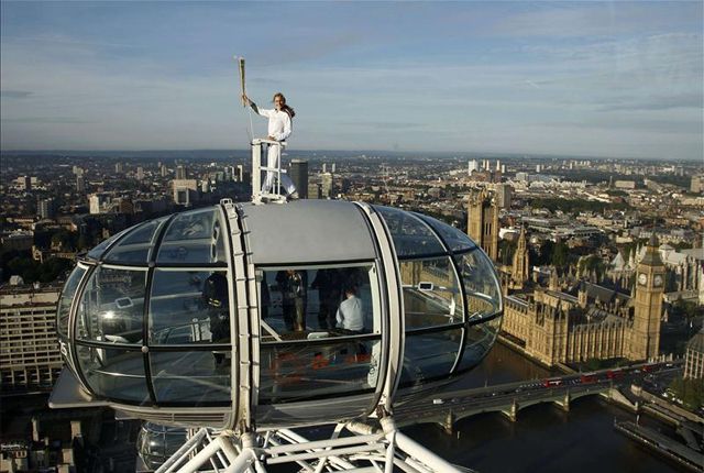 Amelia Hempleman-Adams a London Eye egyik kapszulájáról nézett körbe (Fotók: Action Images)