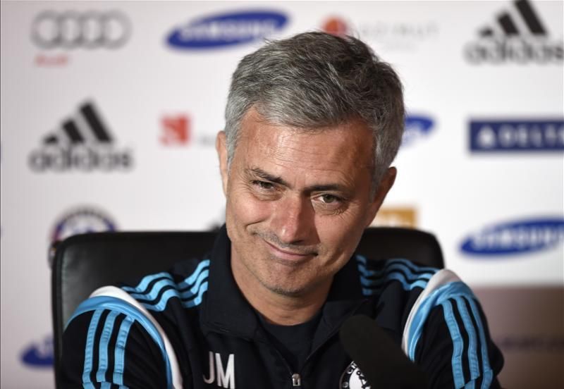 Mindeközben José Mourinho: „Zseni vagyok!” (Fotó: Reuters)