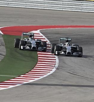Rosberg az idén nyolcadszor lett második Hamilton mögött