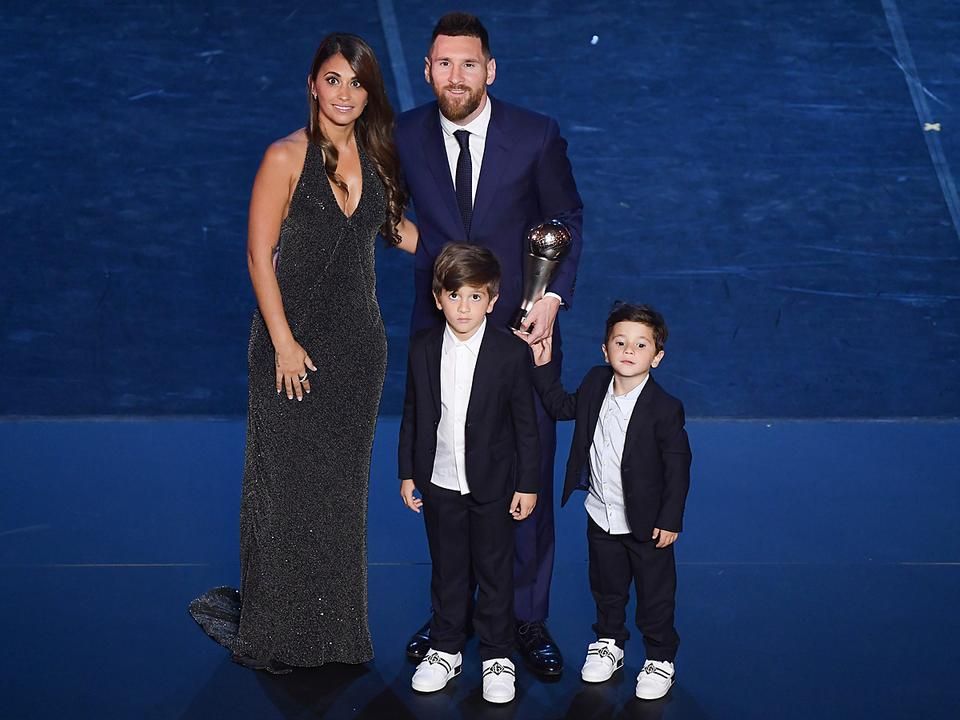 Messi mindent megtesz azért, hogy a családja nyugalomban éljen (Fotó: AFP)