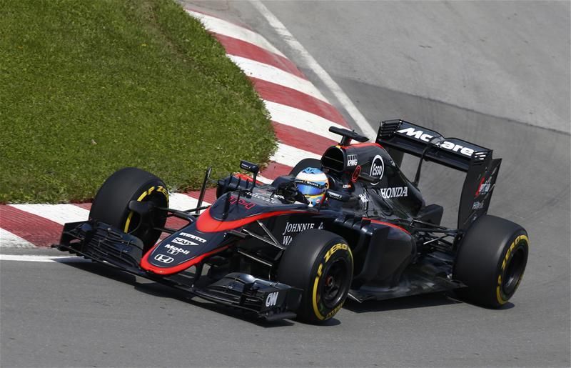 Alonso és a McLaren-Honda a 9. helyen zárta az első edzést