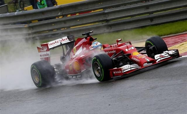 Alonso elismerte, eső nélkül nem szerezte volna meg a negyedik rajtkockát