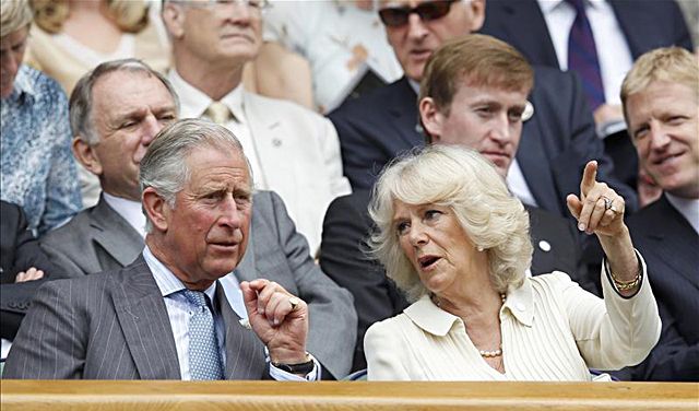 Károly herceg és Camilla a királyi páholyban (Fotók: Reuters)