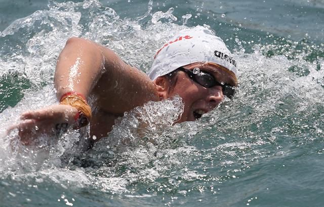 Risztov Éva pályafutását eddig nyolc úszóedző igyekezett a legjobb tudása szerint segíteni (Fotó: MTI/Kovács Anikó)