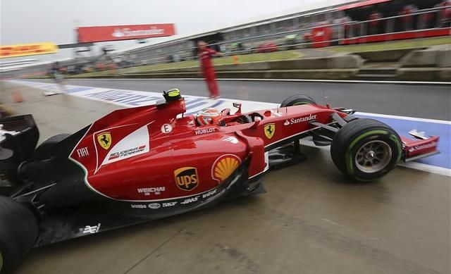 A Ferrari és Räikkönen pórul járt az első szakaszban