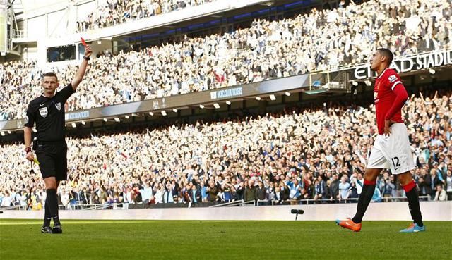 Smalling kiállítása sorsdöntő volt (Fotó: Action Images)