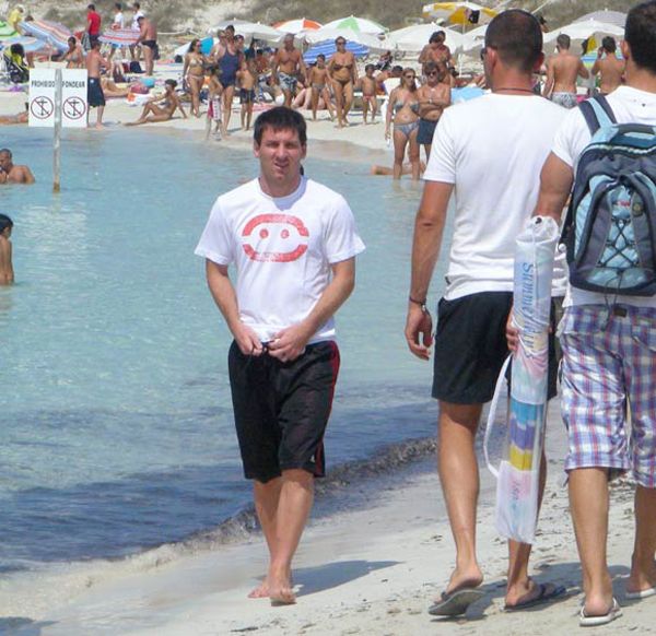 Messi a strandon erősen visszafogott volt.