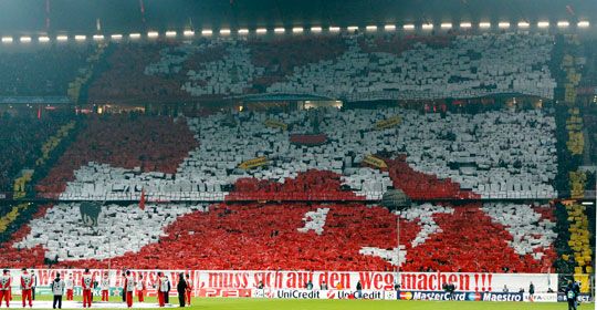 A Bayern-szurkolók csodálatos élőképe a meccs előtt