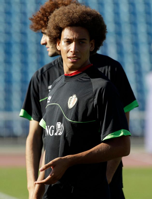 Witsel, a háttérben Fellaini. Előttem az „utódom”. (forrás: Reuters)