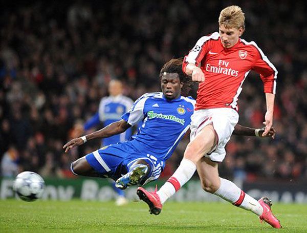 Nicklas Bendtner is beállt a rózsaszín cipősök sorába... (Fotó: dailymail.co.uk)