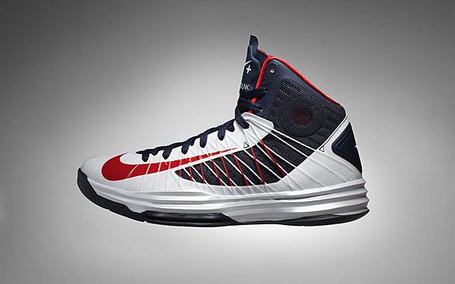 A Hyperdunk kosarascipő a Flywire és a Lunaron technológiák felhasználásával készült (Fotó: Nike / oregonlive.com)