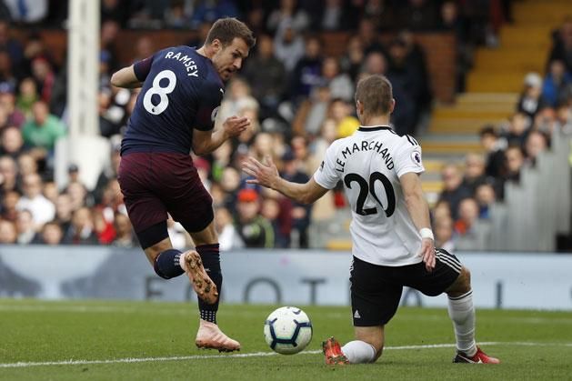 Ramsey pazar mozdulattal juttatta a labdát a Fulham kapujába
