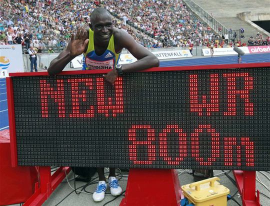 Egy büszke világcsúcstartó (Fotó: Reuters)