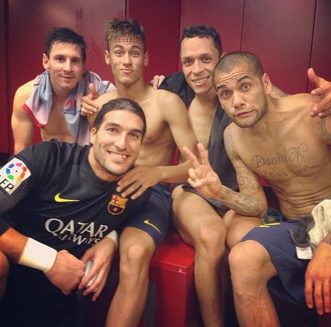 Messi, Pinto, Neymar, Adriano, Alves (forrás: instagram)