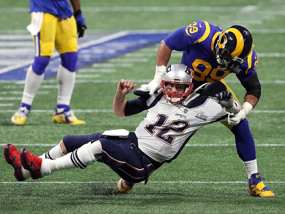 Az Év védője, Aaron Donald mindent megtett Tom Bradyék ellen, de ezúttal ez kevés volt a sikerhez (Fotó: Getty Images)