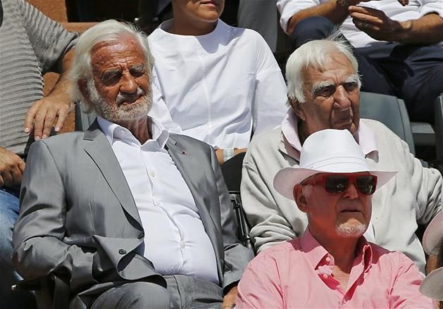 Jean-Paul Belmondo (balra) a helyszínen nézi a Roland Garros döntőjét (Fotó: Reuters)