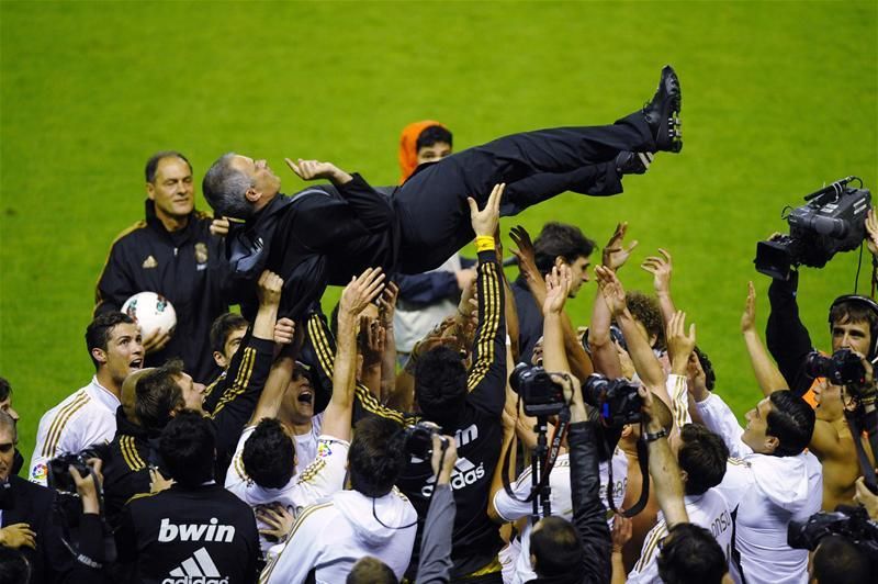 Mourinhót sokszor ünnepelték már játékosai 
(Fotó: Action Images, archív)