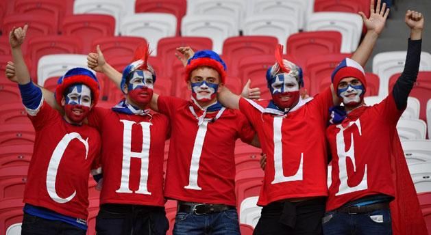 A chilei szurkolók hamar elfoglalták a helyüket a kazanyi stadionban (Fotó: AFP)