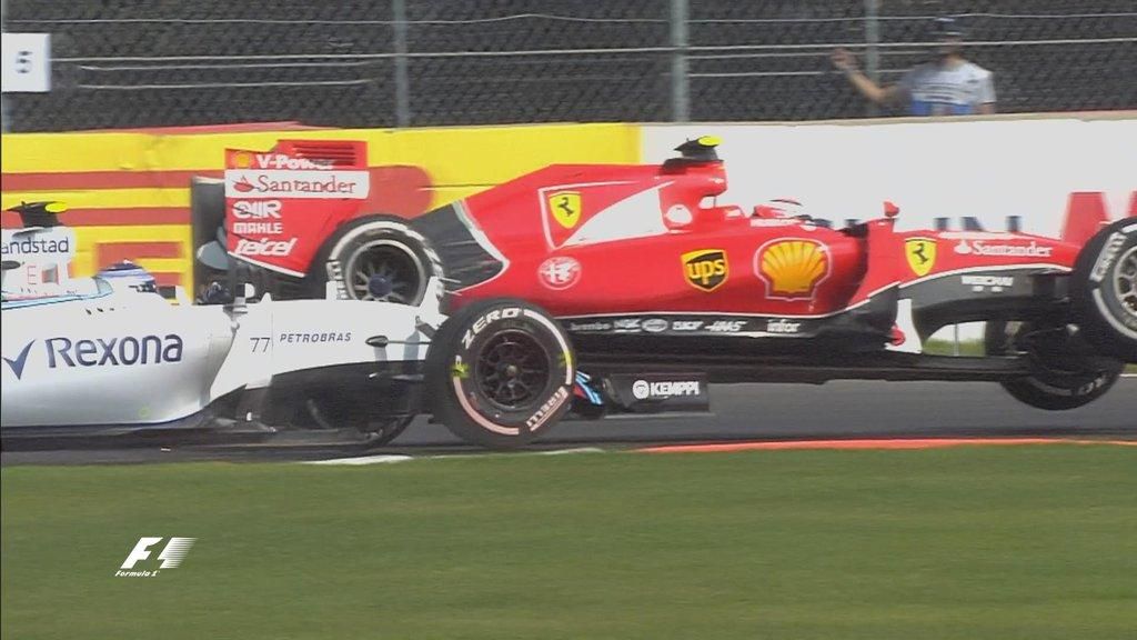 Räikkönen és Bottas ütközése, a ferraris kiesett