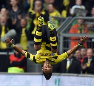 Pierre-Emerick Aubameyang gólöröme (Fotó: AFP)