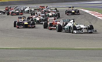 Rosberg a rajnál még elöl maradt, de aztán ő és Alonso is visszaesett