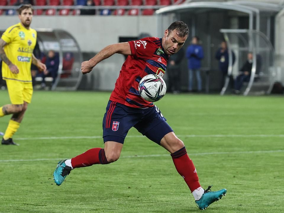 Nikolics Nemanja góljával szerzett vezetést a Vidi 
A KÉPRE KATTINTVA GALÉRIA NYÍLIK (Fotó: Dömötör Csaba)