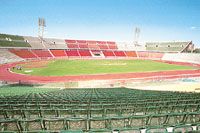 Mintha új lenne, pedig az augusztus 20-án ötvenéves Népstadion (ma már Puskás Ferenc-stadion) elöregedett, és veszélyessé vált